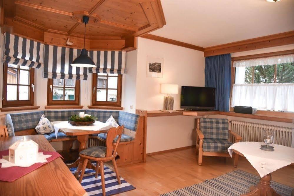 Haus Susanne - Top-Ferienwohnungen - Sommer-Bergbahn Inklusive Obermaiselstein Exterior photo
